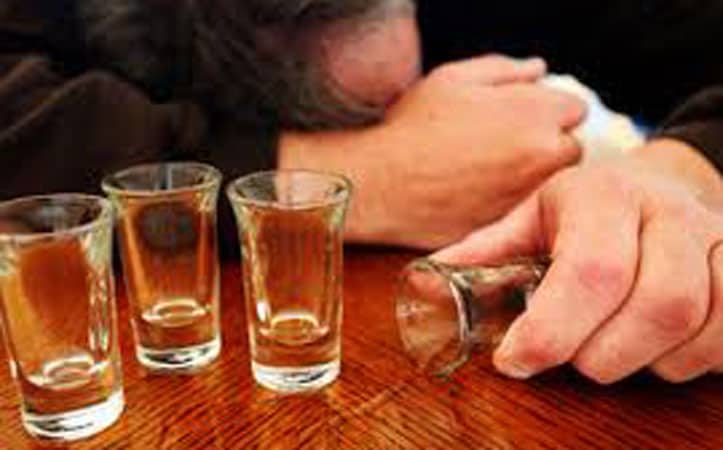 Giải rượu giảm đau đầu sau khi say bằng mật ong chín Honimore